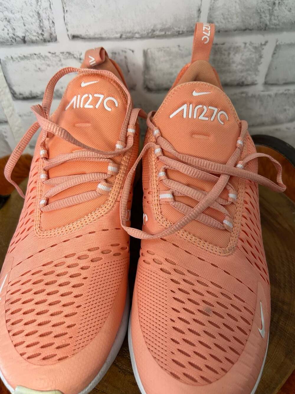 Nike Women's Air Max 270 Crimson Bliss Sneakers - Picture 3 of 4